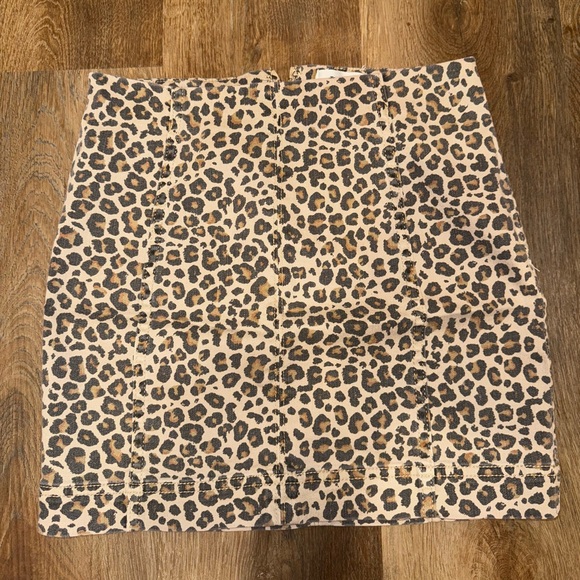 JOLT Mini Skirt - Picture 1 of 3